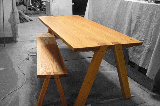 기대다 _ Table